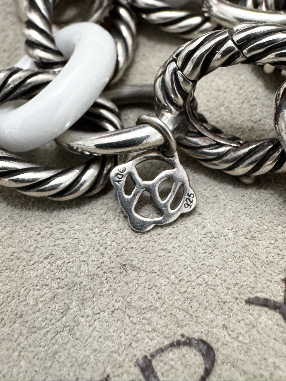 David Yurman Sterling Silver Oval Link Bracelet with White Ceramic Links - Picture 9 of 11